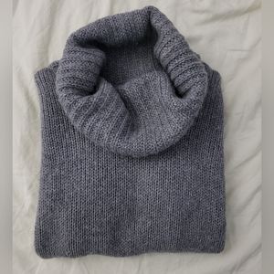 Banana Republic Heather Gray L/S Cowl Neck Sweater